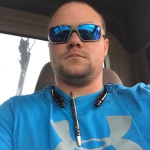 Meet your Posher, Adam